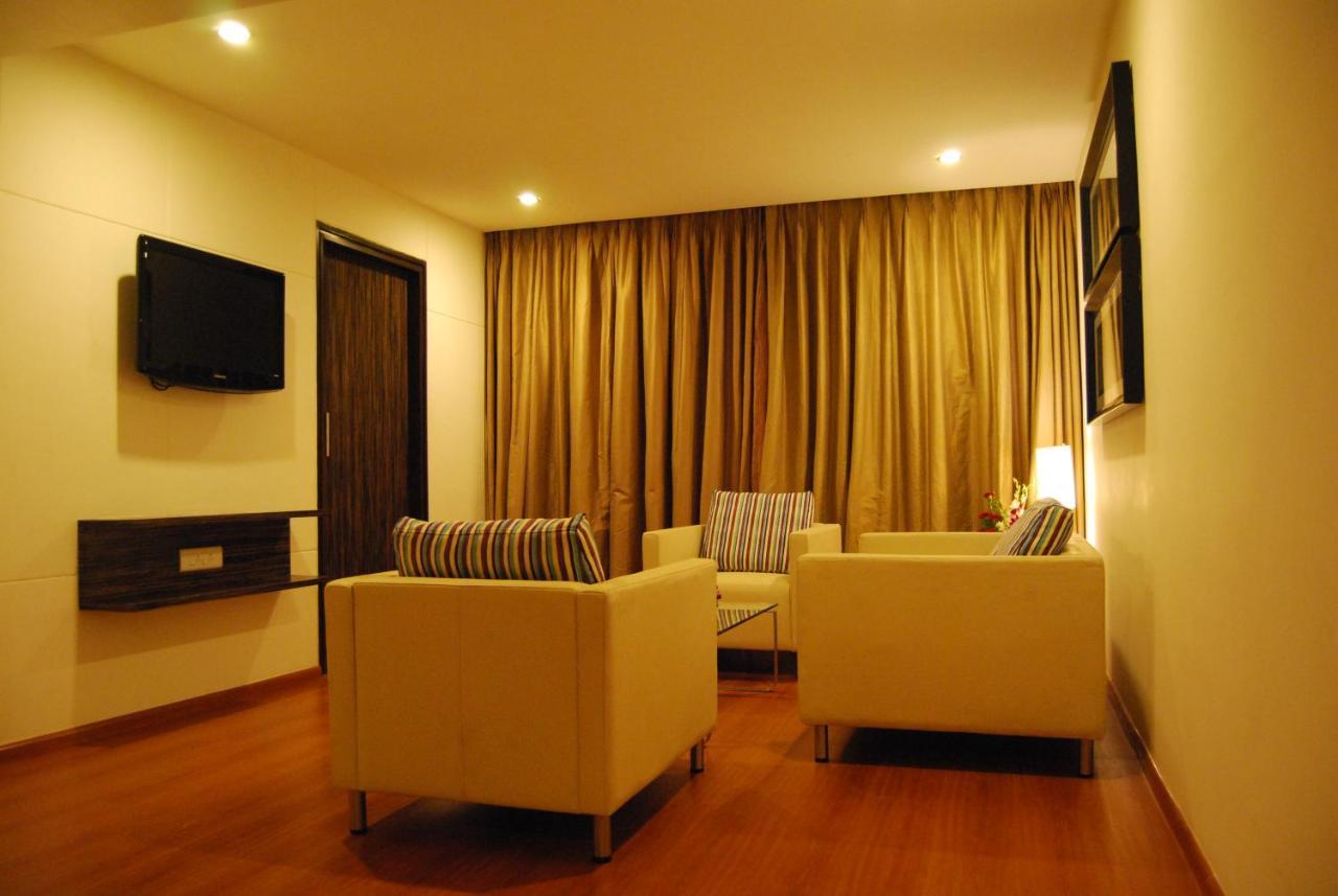 Royal Park Kakinada Hotell Eksteriør bilde