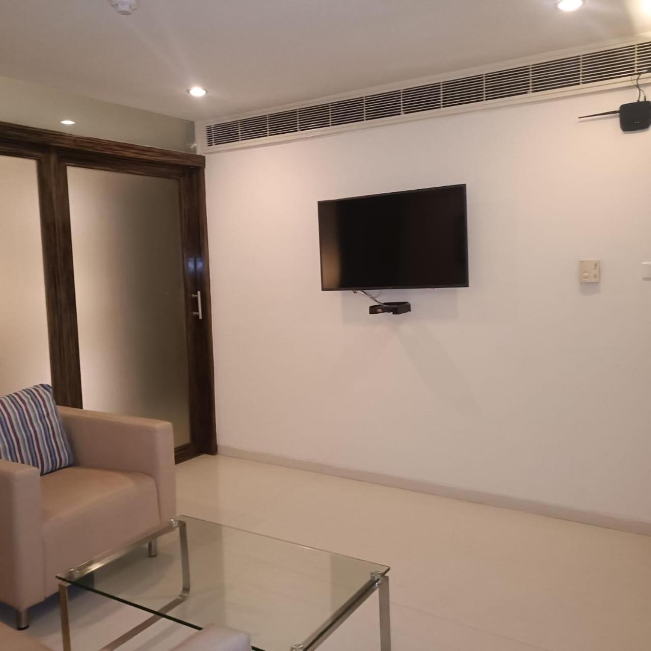 Royal Park Kakinada Hotell Eksteriør bilde