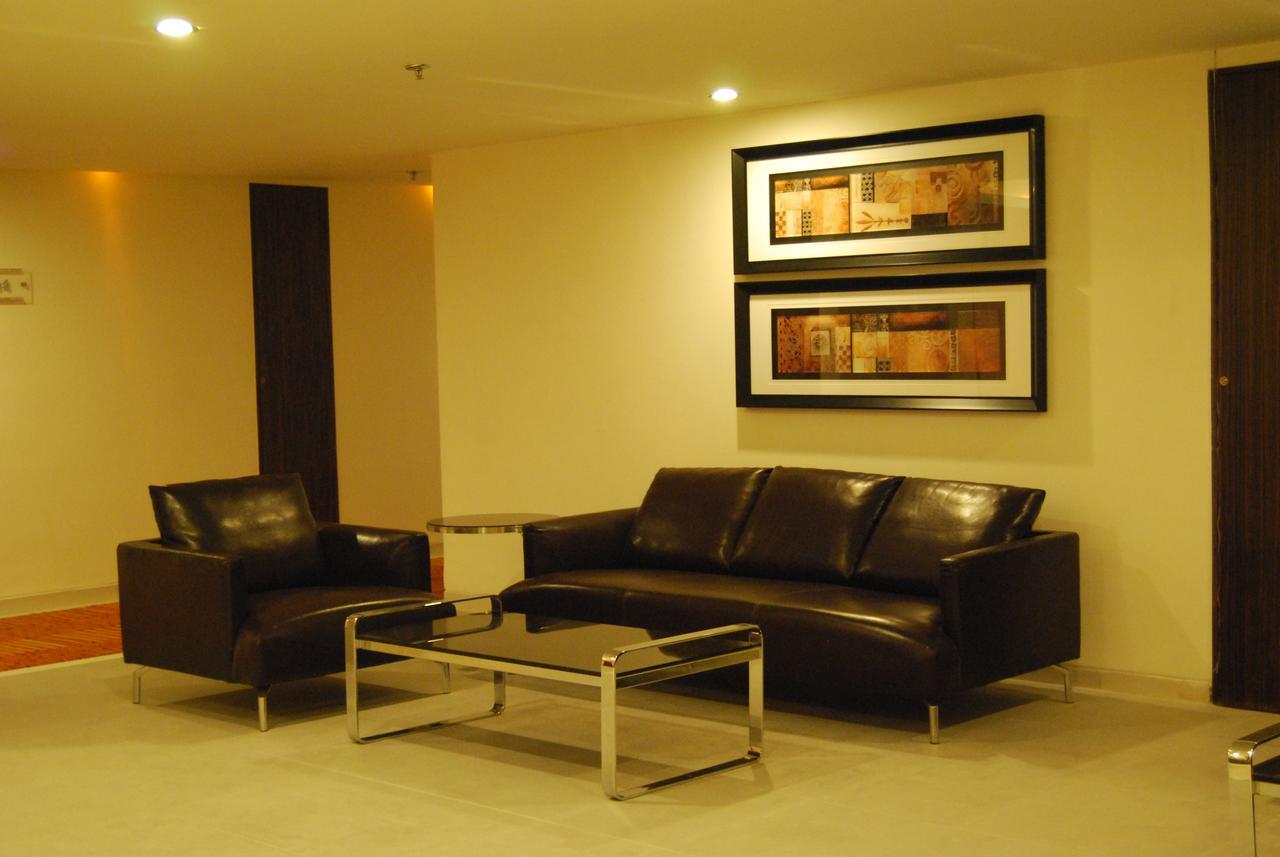 Royal Park Kakinada Hotell Eksteriør bilde