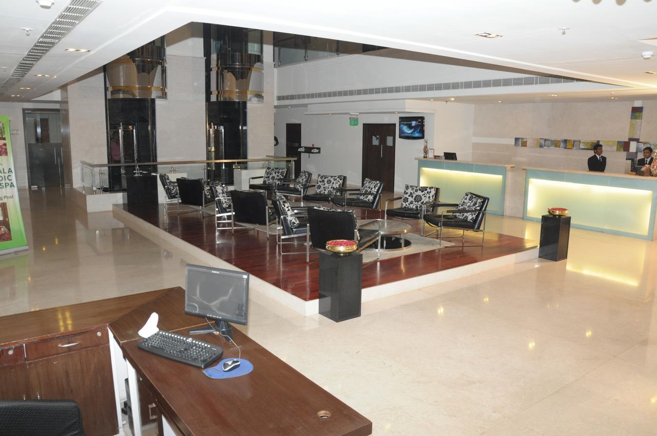 Royal Park Kakinada Hotell Eksteriør bilde