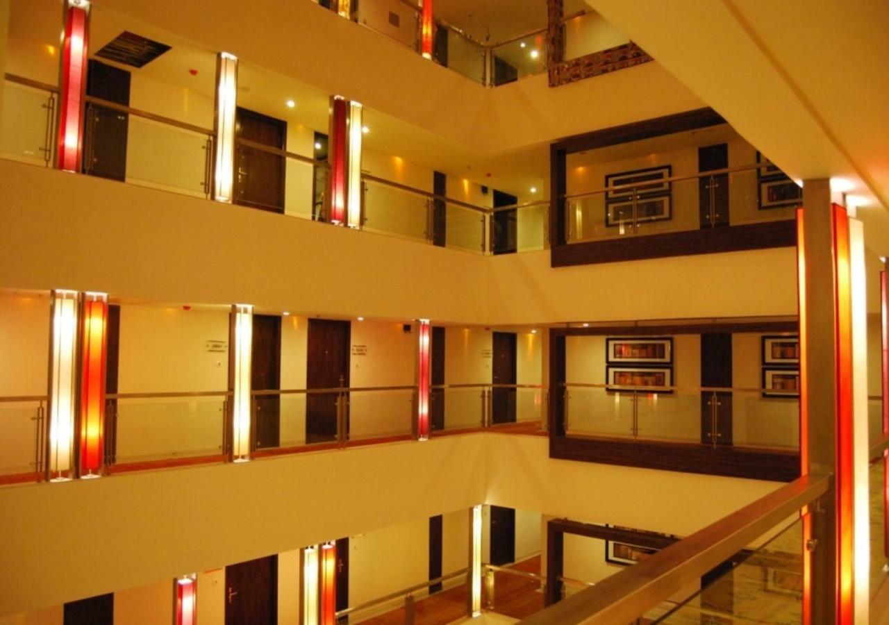 Royal Park Kakinada Hotell Eksteriør bilde